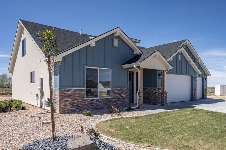 Property Photo:  4939 N 10 E  UT 84721 
