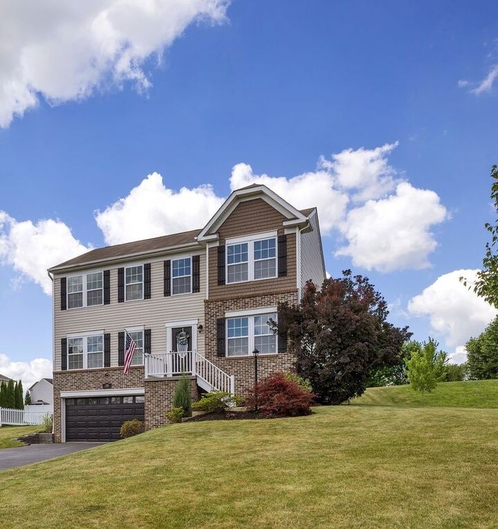 Property Photo:  130 Naughton Cir  PA 16033 