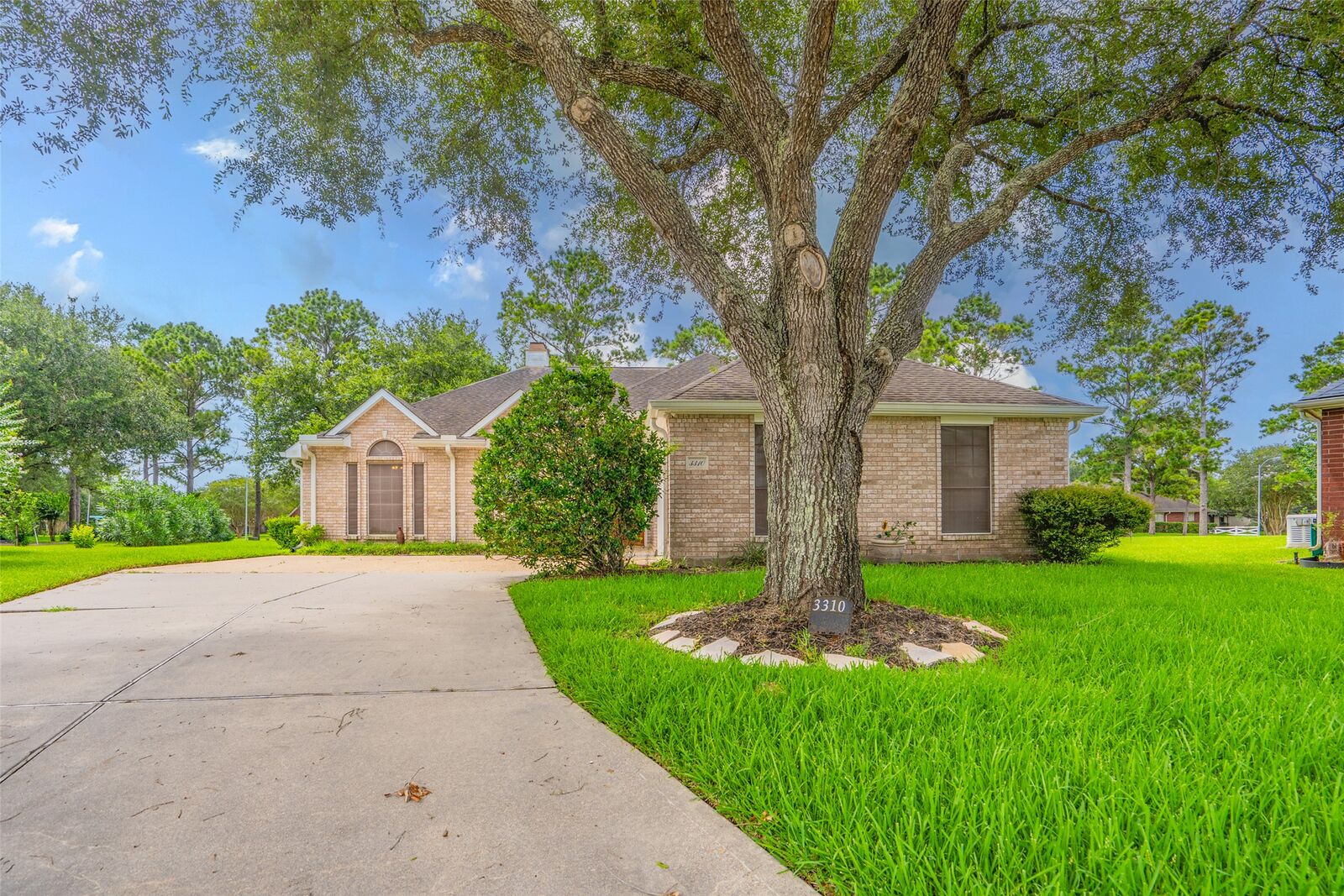 Property Photo:  3310 Flower Field Lane  TX 77584 