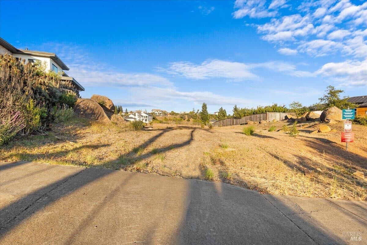 Property Photo:  3850 Horizon View Way  CA 95404 