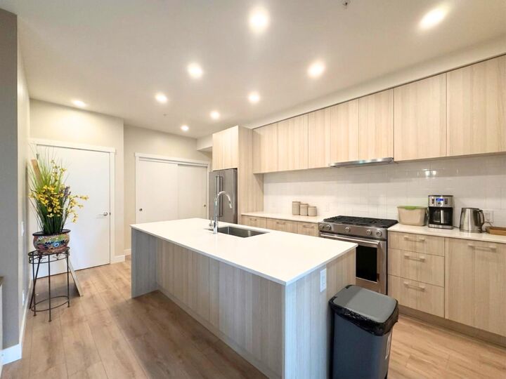 Property Photo:  721 Anskar Court 214  BC V3J 0L4 