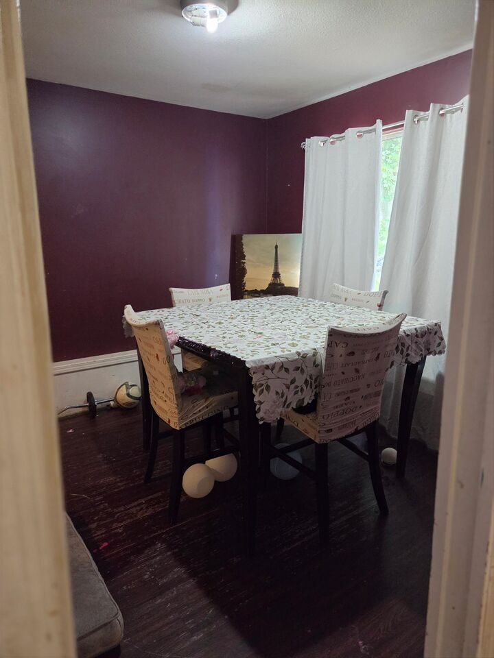 Property Photo: 33325 7 Avenue BC V2V 2E4