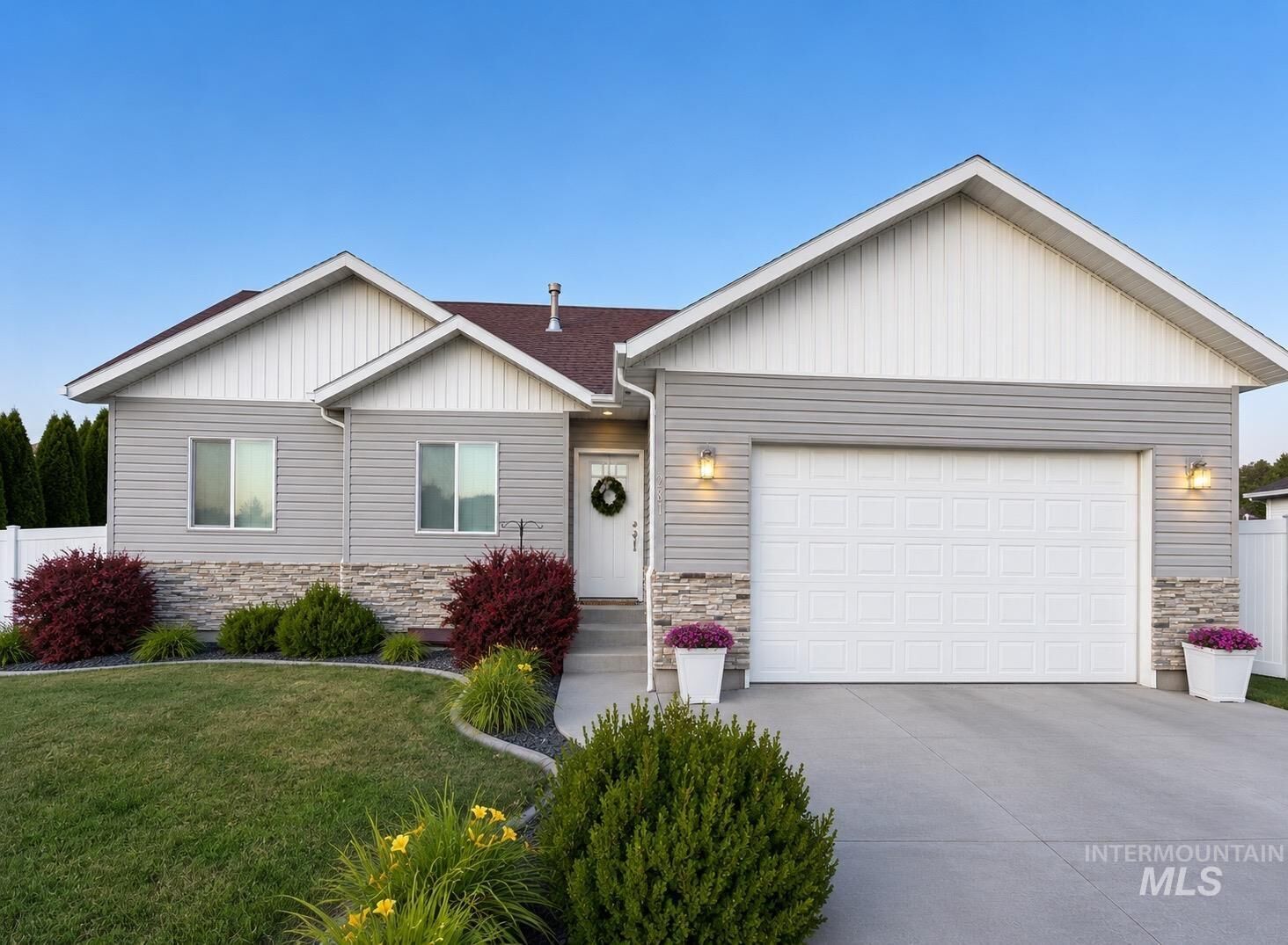 Property Photo:  281 Glacier Meadows Way  ID 83341 