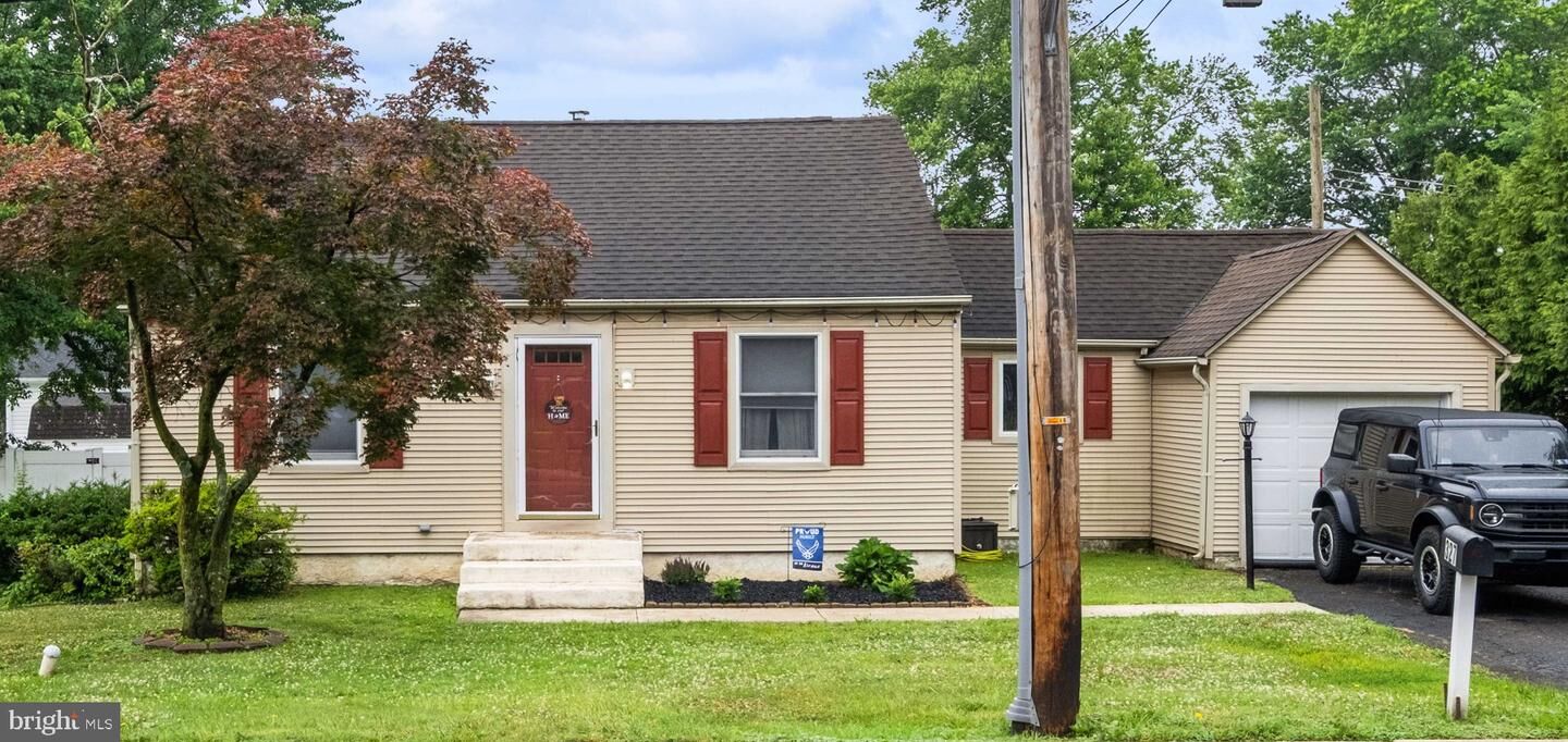 Property Photo: 327 Elmwood Avenue PA 19053