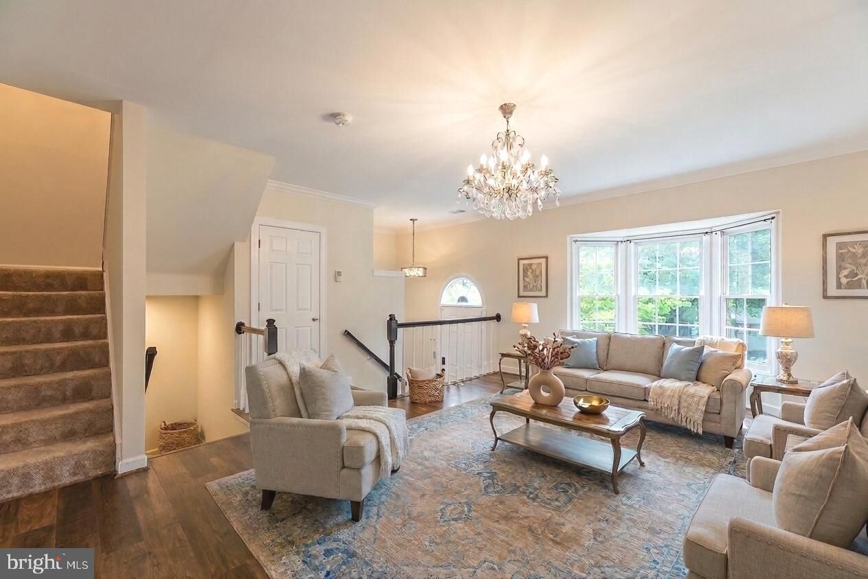 Property Photo:  2124 Bobbyber Drive  VA 22182 