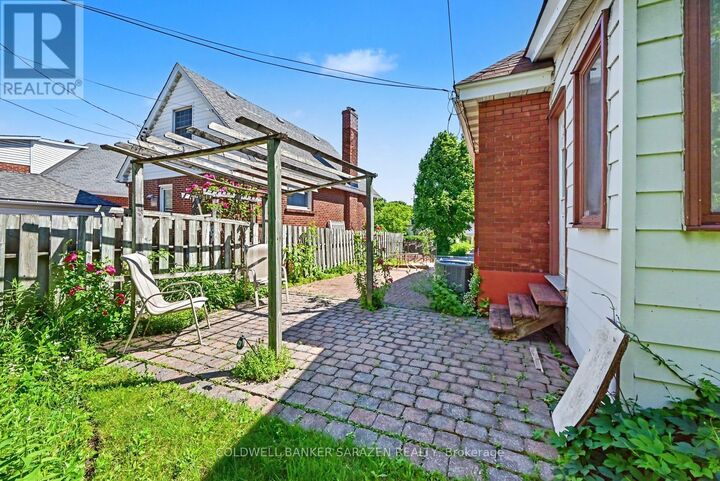 Property Photo:  238 Fairmont Avenue  ON K1Y 1X9 