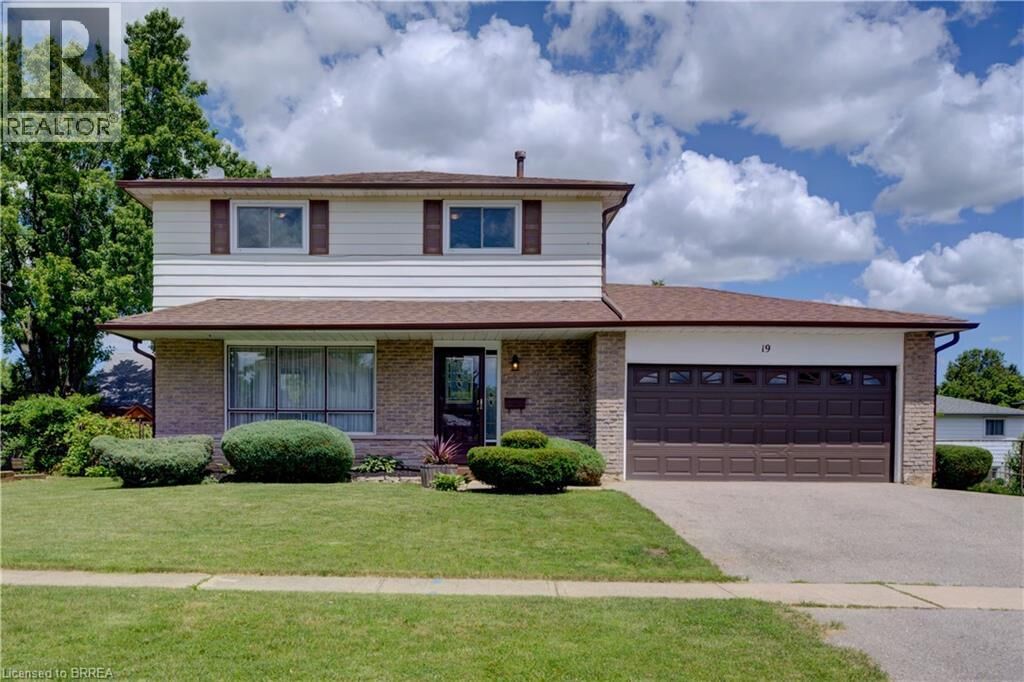 Property Photo:  19 Owen Avenue  ON N3L 3N7 