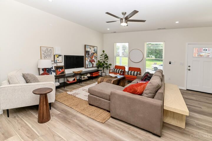 Property Photo:  1730 Hewitt Avenue  OH 45207 