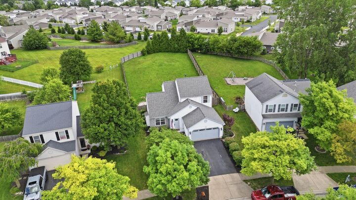 Property Photo: 70 Lantern Chase Drive OH 43015