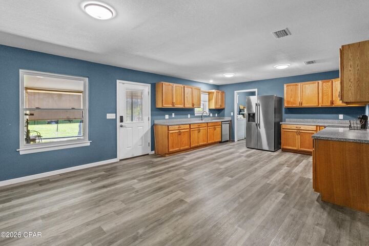 Property Photo: 1711 E Callaway Drive FL 32404