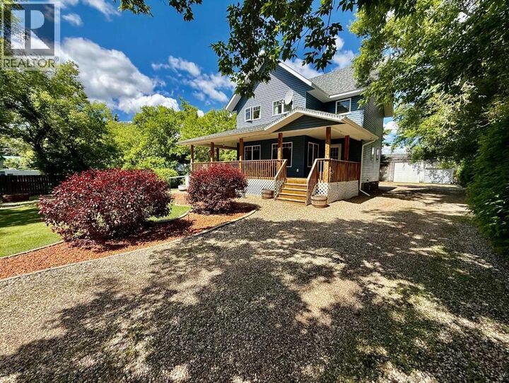 Property Photo:  240 Broad Street  AB T0B 3A0 