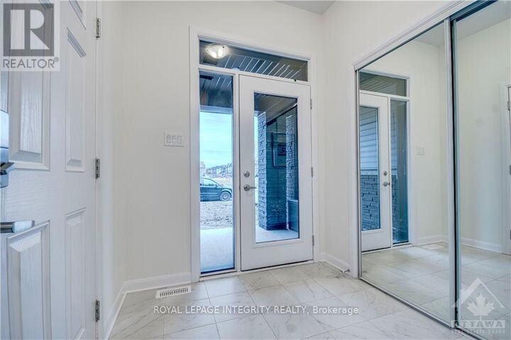 Property Photo:  247 Clonrush Way  ON K2T 0P8 