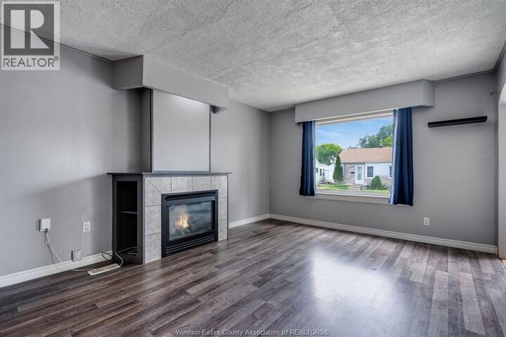 Property Photo:  3793 Vaughan  ON N9C 1Z6 