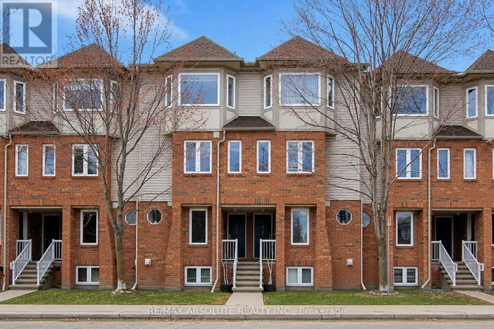 Property Photo:  1350 Guthrie Street  ON K2H 1G8 