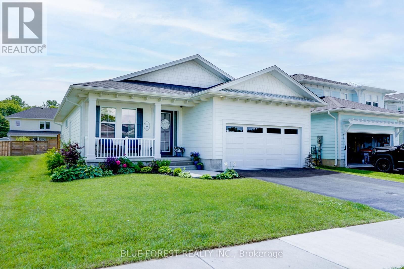 Property Photo:  112 Sandcastle Key  ON N5L 1C5 