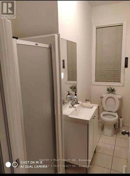 Property Photo:  25 Brock Avenue Main  ON L6C 0V4 