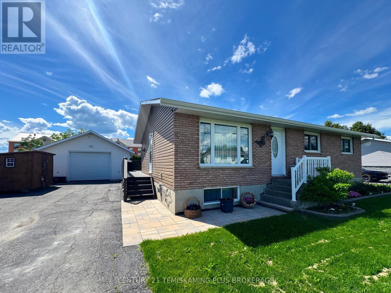 Property Photo:  248 Raymond Street  ON P0J 1P0 