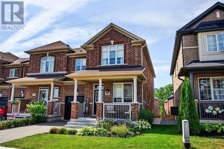 Property Photo:  225 Skinner Road South  ON L0R 2H1 