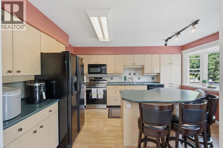 Property Photo:  2413 Scott Place  BC V3B 2E6 