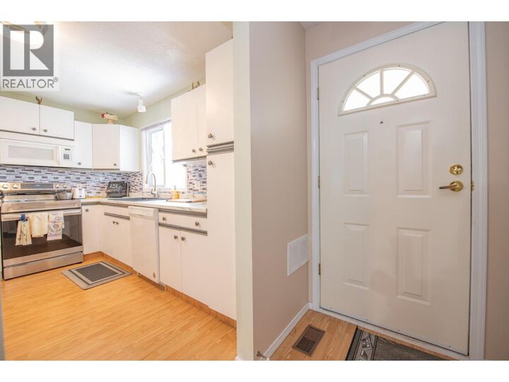Property Photo: 3900 27 Avenue 16 BC V1T 9E6