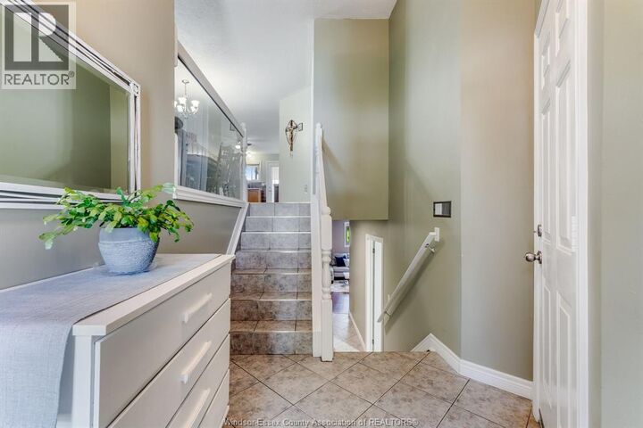 Photo de la propriété:  130 Sturgeon Meadows Avenue  ON N8H 5L1 