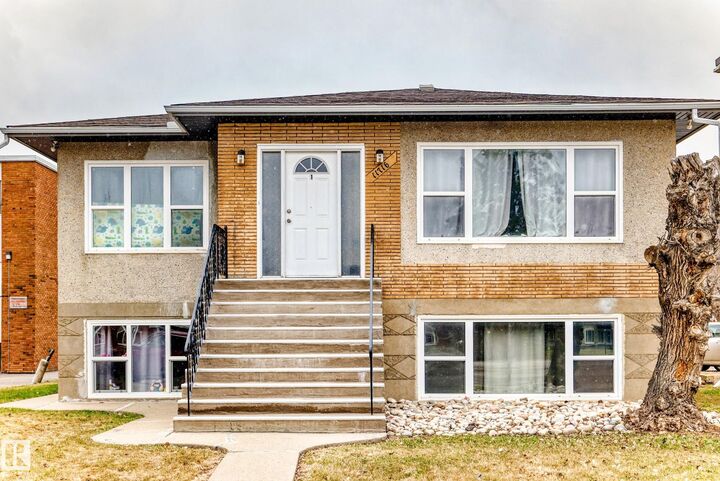 Property Photo:  11716 124 Street NW  AB T5M 0K9 