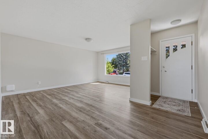 Property Photo:  12832 89 Street NW  AB T5E 3J7 