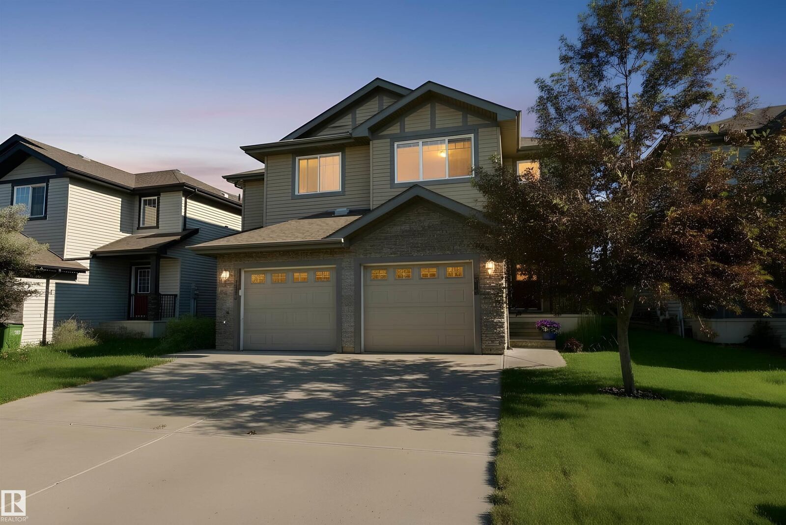 Property Photo:  2340 Casselman Crescent SW  AB T6W 0W1 