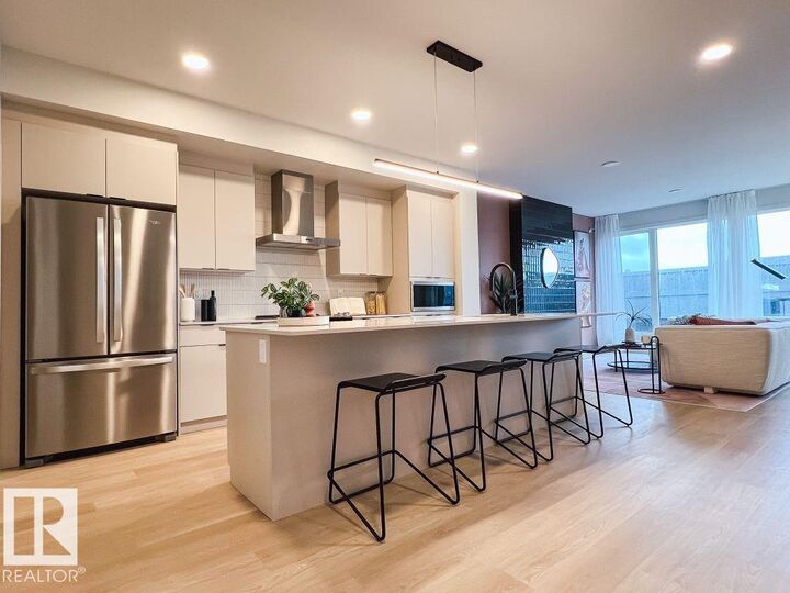Property Photo: 1564 Keswick Drive SW AB T6W 5R8
