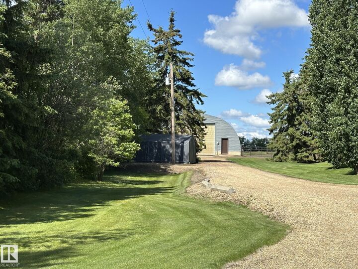 Property Photo: 480070 Rge Road 240 AB T0C 1Z0