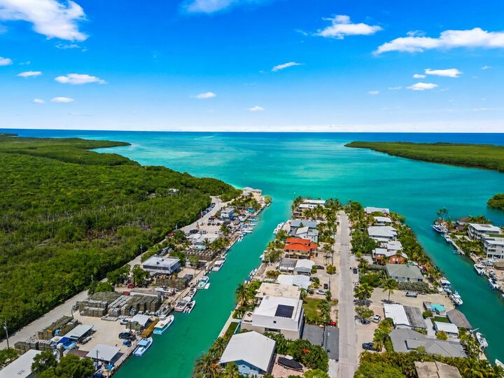 Property Photo:  16 S Exuma Road  FL 33037 