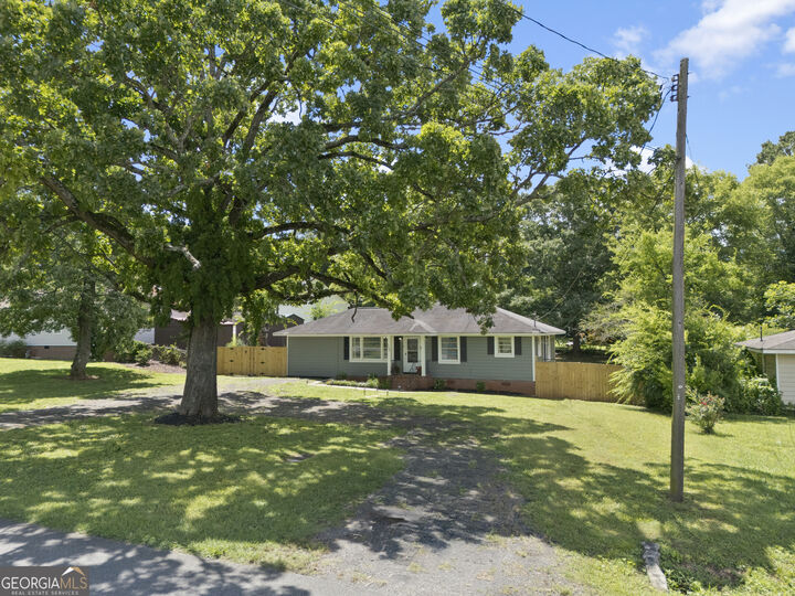 Property Photo:  1306 Calhoun Avenue  GA 30161 