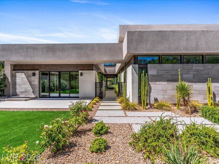 Property Photo: 8733 Newport Isle Court NV 89117