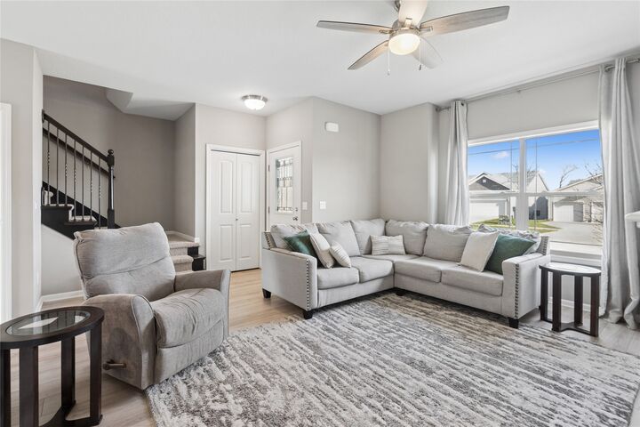 Property Photo:  4709 E Merced Street  IA 50317 