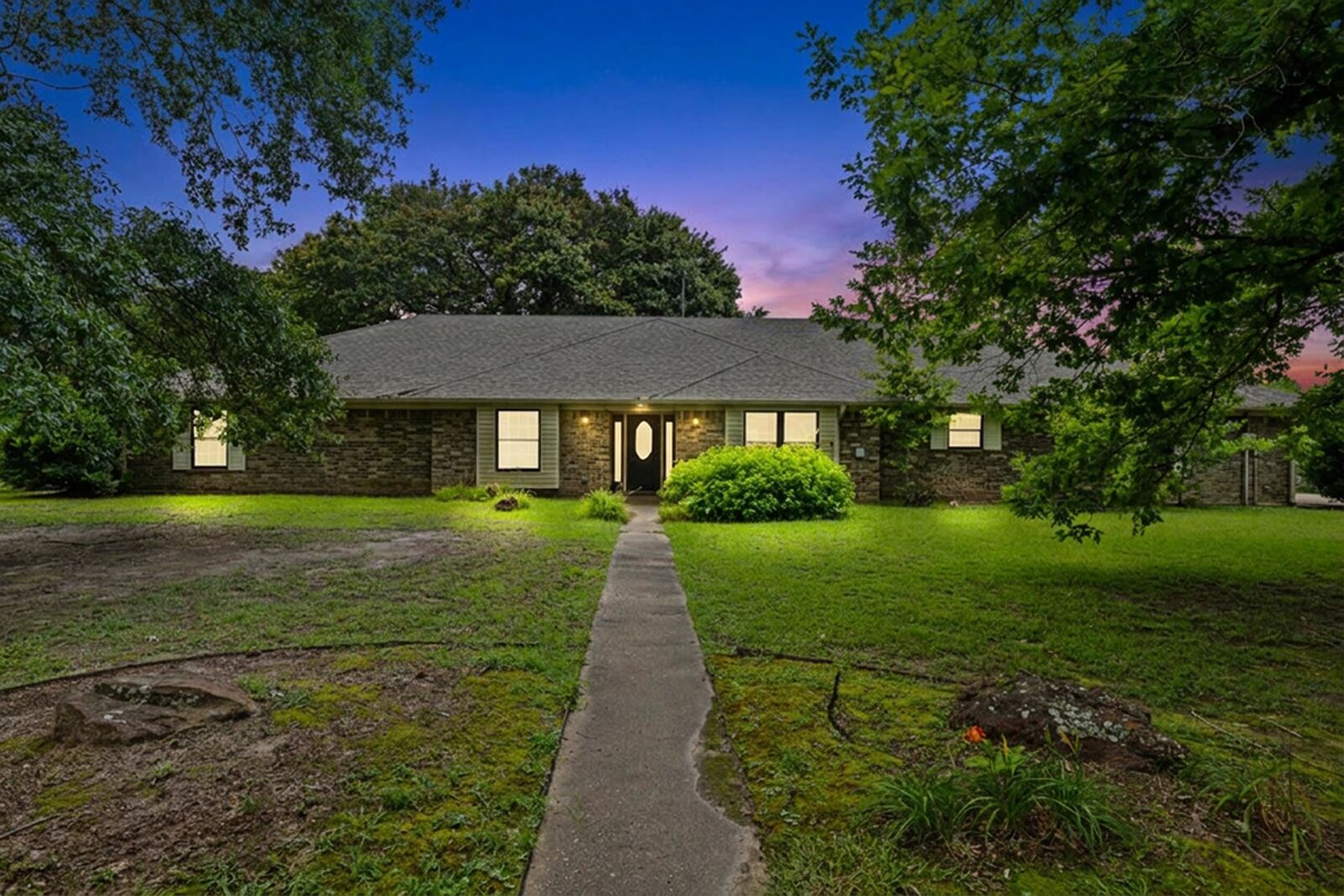 Property Photo:  202 Marks Lane  TX 75563 
