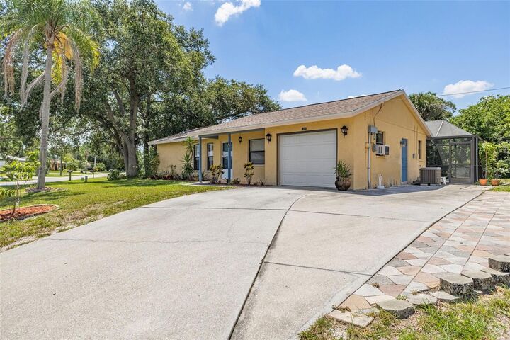 Property Photo:  1390 Tripoli Street  FL 34286 