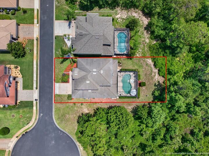 Property Photo:  561 Harriswood Court  FL 33837 