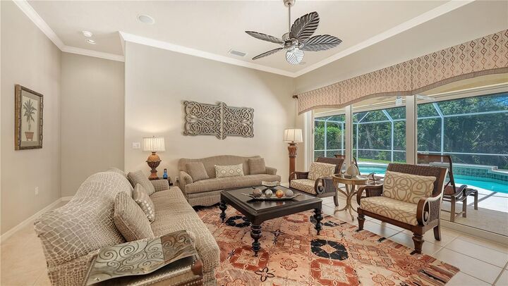 Property Photo:  4956 Sabal Lake Circle  FL 34238 