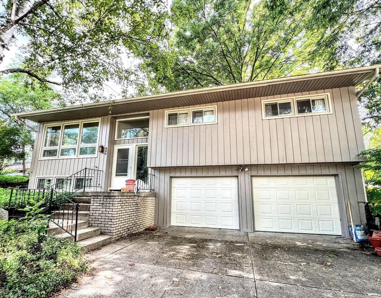Property Photo: 604 Cedar Street MI 49307