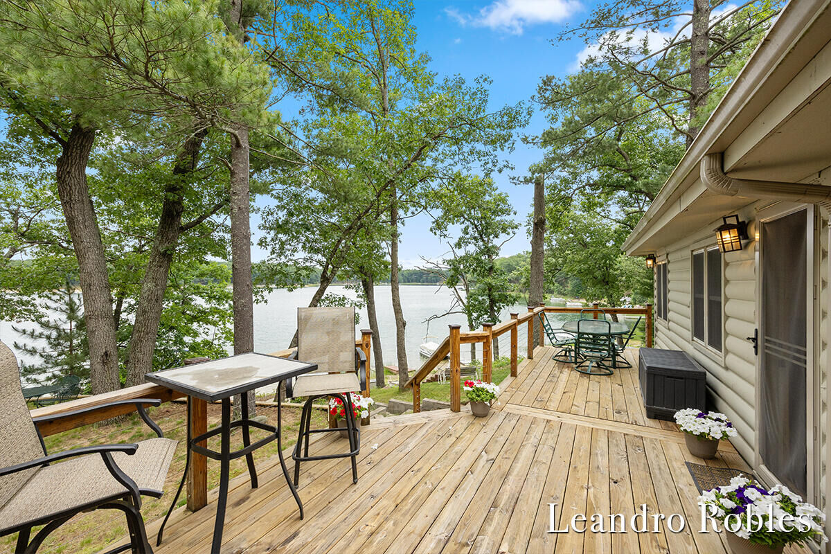Property Photo:  9372 S Lake Cecilia Drive  MI 49304 