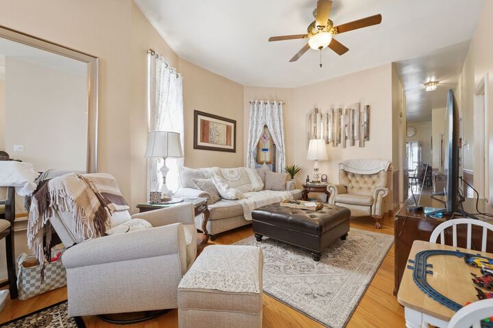 Property Photo:  4522 S Union Avenue  IL 60609 