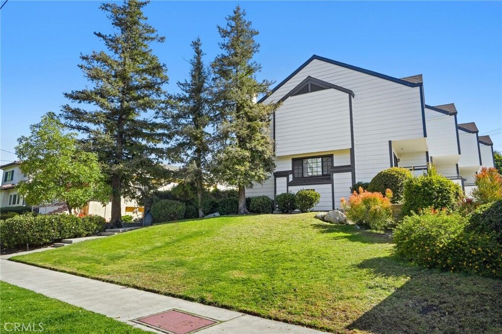 Property Photo: 2615 Hermosa Avenue B CA 91020