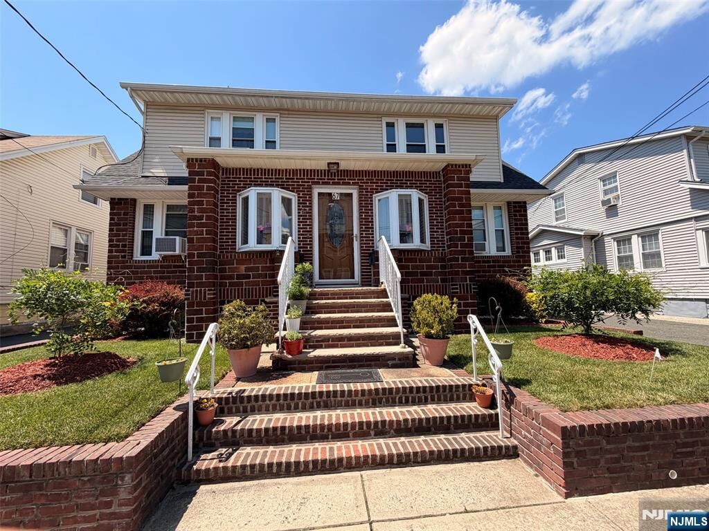 Property Photo:  67 Morgan Place  NJ 07031 