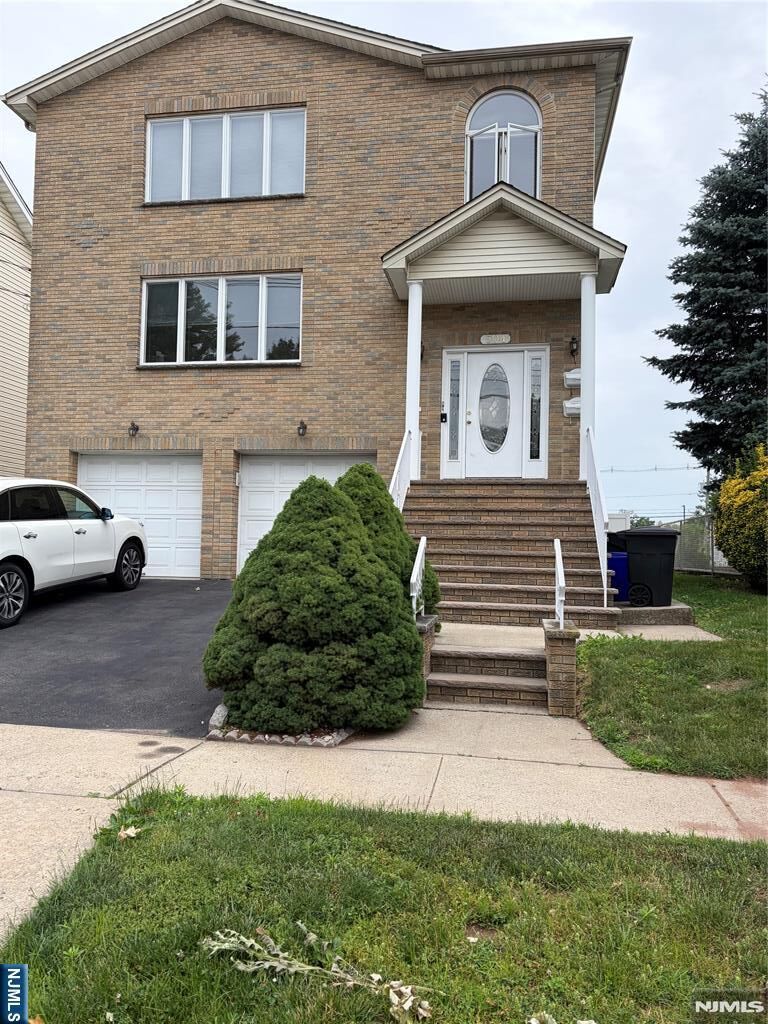 Property Photo:  504 2nd Avenue 1 Plus In-La  NJ 07071 