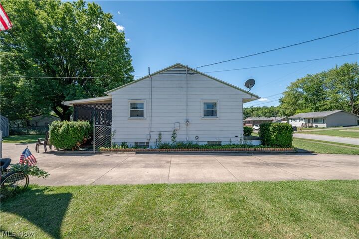 Property Photo:  3126 Linda Drive NW  OH 44485 
