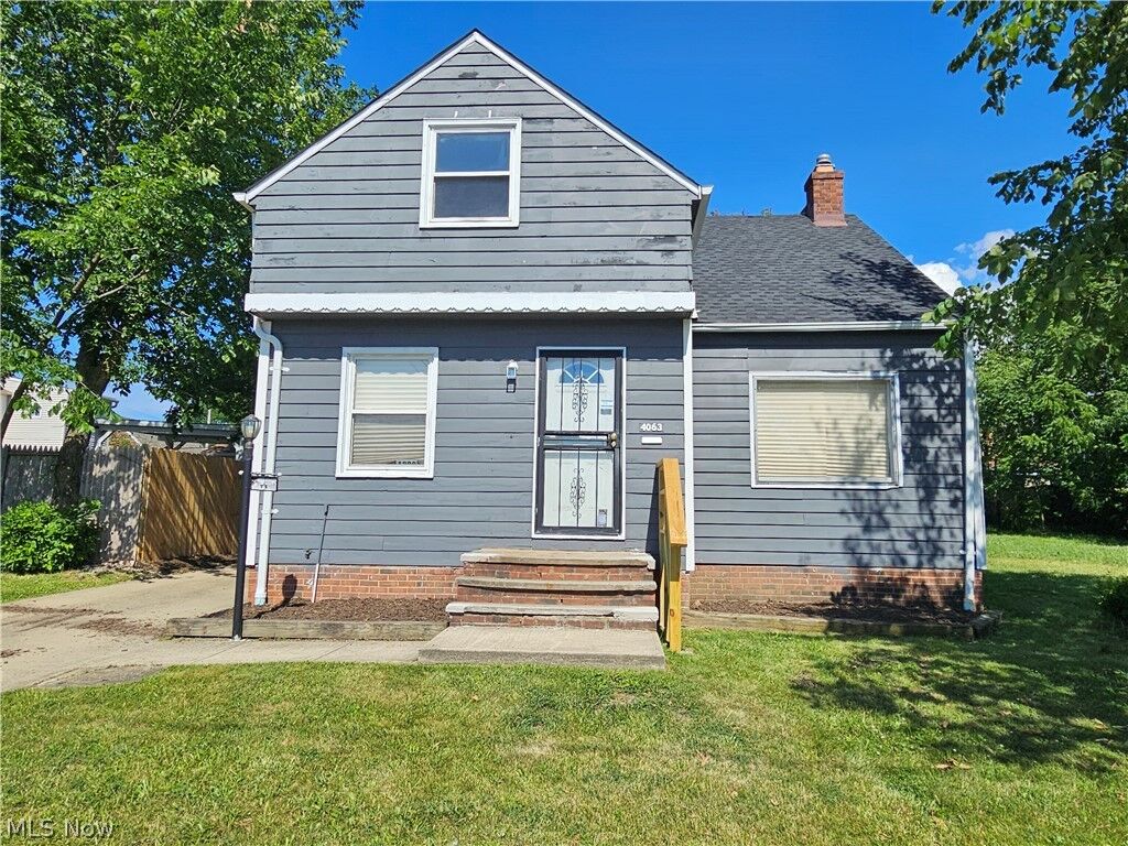 Property Photo:  4063 E 148th Street  OH 44128 