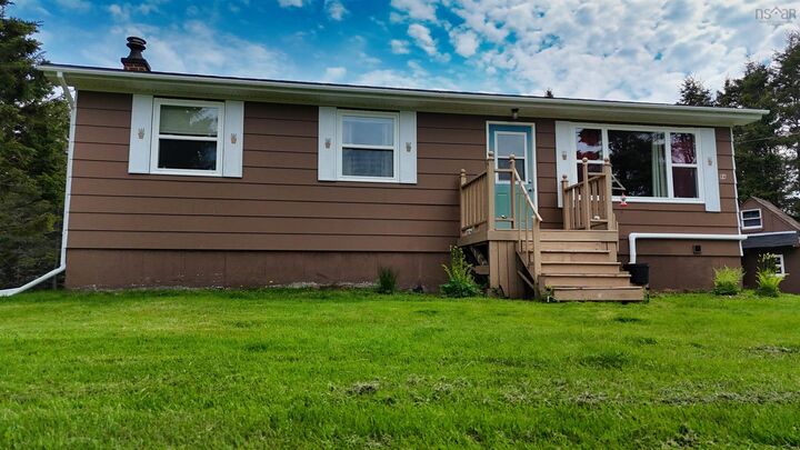 84 South Side River Bourgeois Road — photo 1