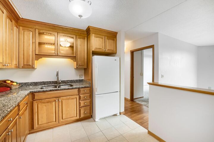 Property Photo:  2601 Kenzie Terrace 230  MN 55418 