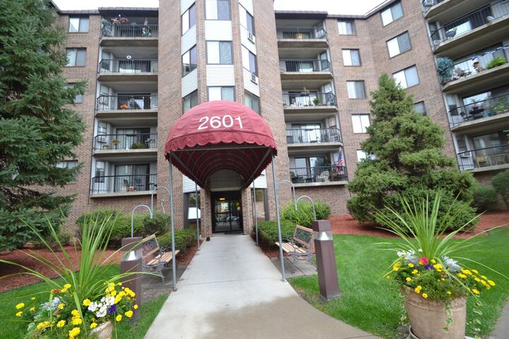 Property Photo: 2601 Kenzie Terrace 230 MN 55418