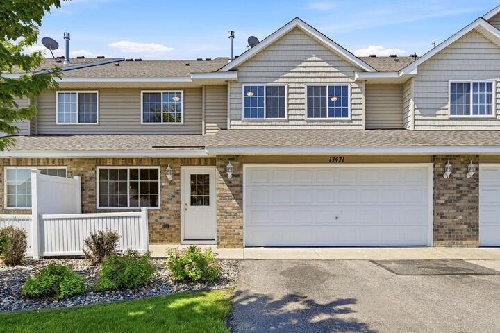 Property Photo:  17471 Gettysburg Way  MN 55044 